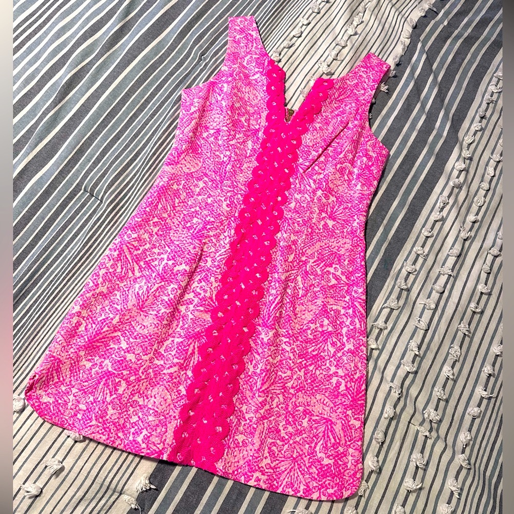 Lily Pulitzer shift dress - Picture 1 of 4